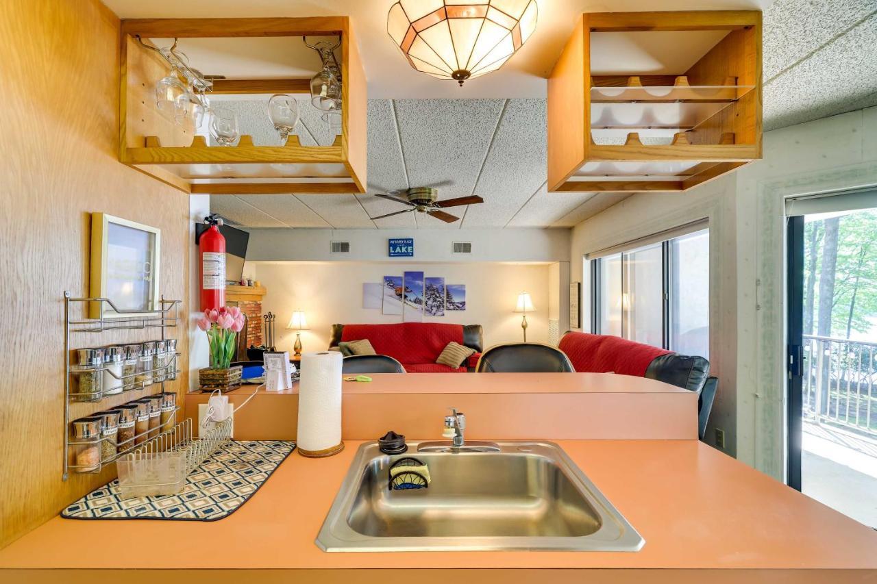 Apartment Lakefront Pool Access Less Than 1 Mi To Big Boulder Lake Harmony